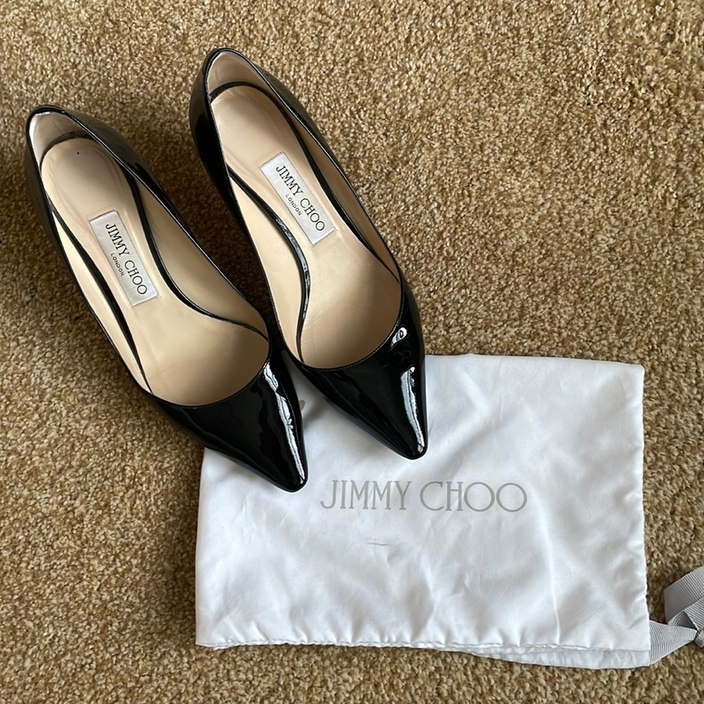 Black patent leather Jimmy Choo pumps - size 37 1/2.